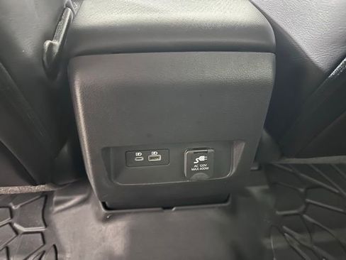 Used 2024 Nissan Frontier SL w/ Technology Package AWD/4WD image 17