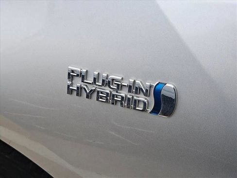 Used 2018 Toyota Prius Prime Advanced image 13