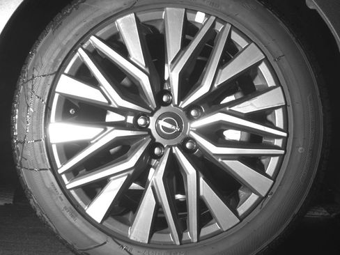 Used 2025 Nissan Altima 2.5 SV image 13