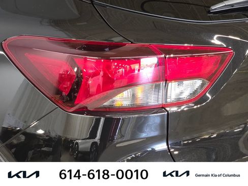 Used 2024 Chevrolet TrailBlazer LT w/ LT Cold Weather Package FWD image 15