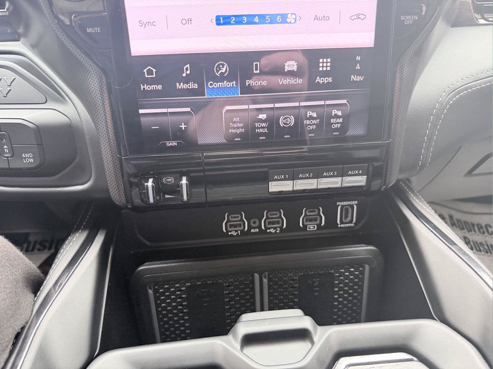 Used 2026 RAM 3500 Limited AWD/4WD image 15
