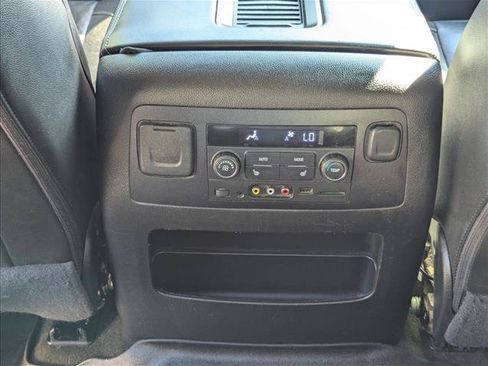 Used 2016 Chevrolet Suburban LT AWD/4WD image 16