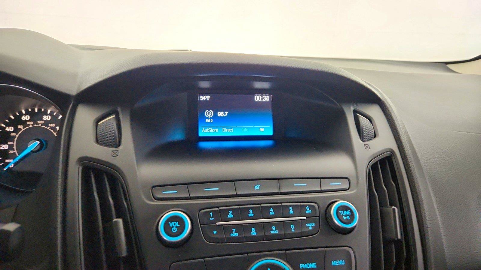 Used 2018 Ford Focus SE FWD image 42