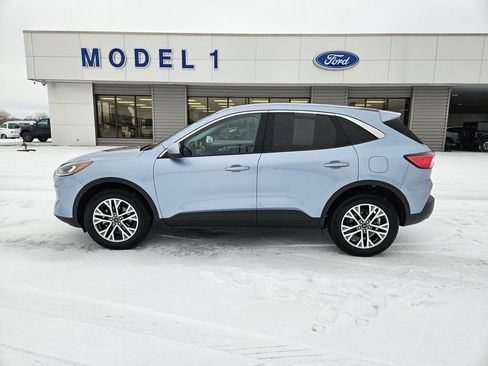 Used 2022 Ford Escape SEL image 2