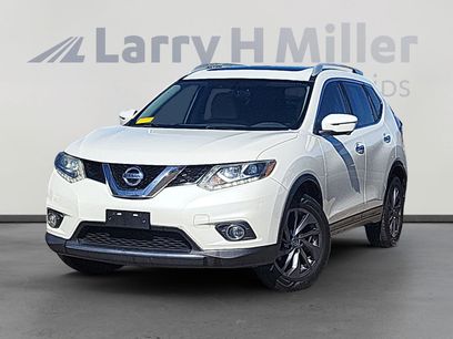 Used 2016 Nissan Rogue SL w/ SL Premium Package