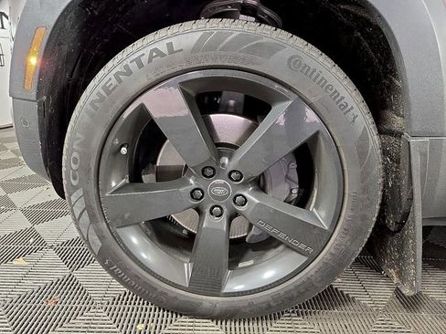 Used 2023 Land Rover Defender 130 SE image 7