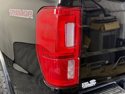 Certified 2022 Ford Ranger Lariat w/ Tremor Off-Road Package image 8