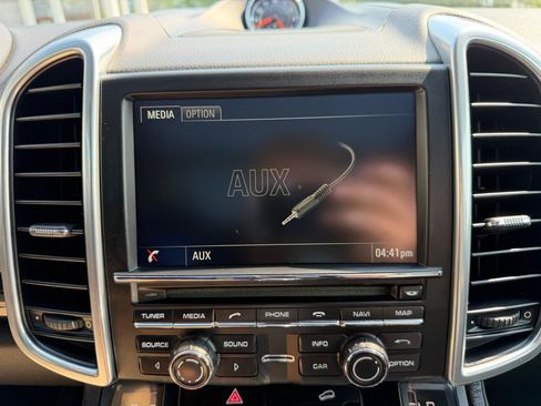 Used 2014 Porsche Cayenne AWD/4WD image 36