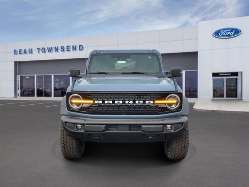 New 2025 Ford Bronco Outer Banks w/ Sasquatch Package image 2