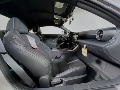 New 2025 Toyota GR86 Premium image 27