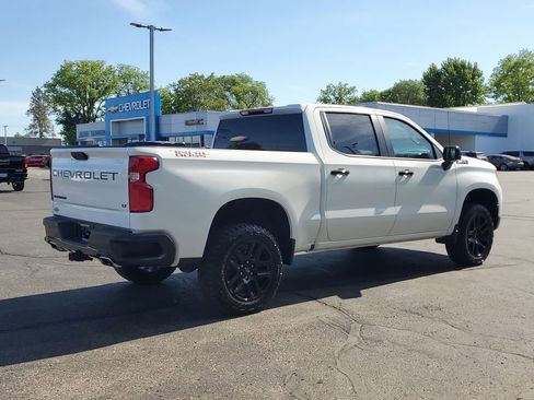 Used 2023 Chevrolet Silverado 1500 LT Trail Boss w/ Protection Package AWD/4WD image 4