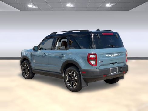Used 2021 Ford Bronco Sport Outer Banks image 3