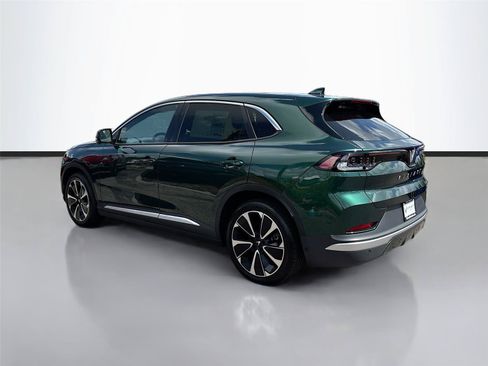 New 2025 VinFast VF 8 Plus AWD/4WD image 5