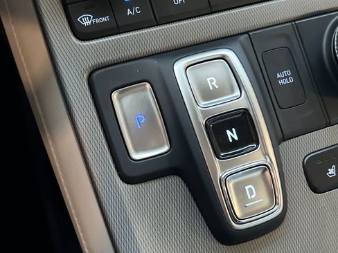 Used 2024 Hyundai Palisade Limited FWD image 23