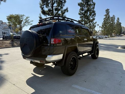 Used 2007 Toyota FJ Cruiser 4WD image 5