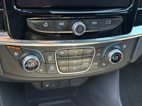 Used 2023 Chevrolet Traverse Premier w/ Redline Edition AWD/4WD image 23
