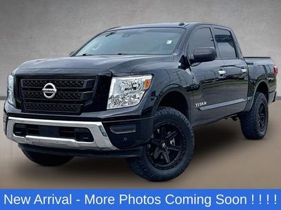 Used 2021 Nissan Titan SV w/ SV Convenience Package