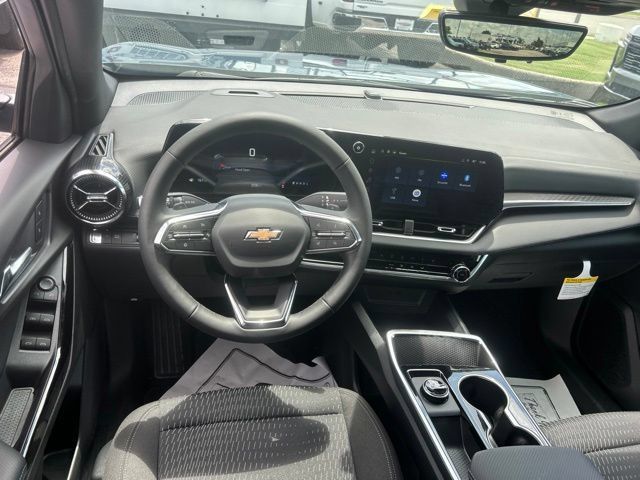 New 2026 Chevrolet Equinox LT w/ Safety and Technology Package FWD image 27