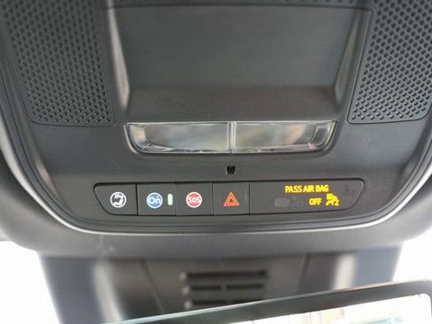 New 2026 Chevrolet Equinox EV LT image 32