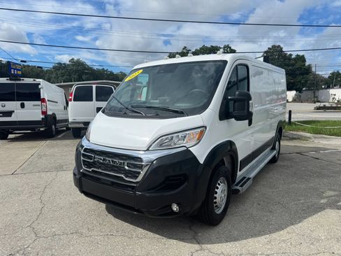 Used 2025 RAM ProMaster 2500 w/ U-Haul Equipment Group FWD image 5