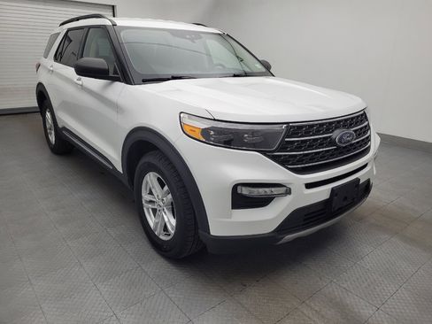 Used 2023 Ford Explorer XLT w/ Equipment Group 202A image 13