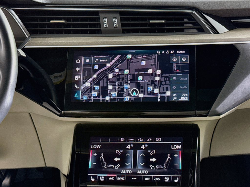 Certified 2024 Audi Q8 e-tron Premium Plus w/ Premium Plus Package AWD/4WD image 13