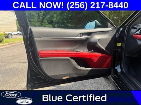 Used 2019 Toyota Camry XSE FWD image 21