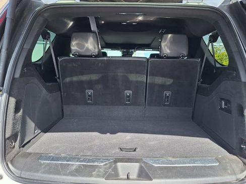 Used 2023 Cadillac Escalade ESV Premium Luxury AWD/4WD image 32