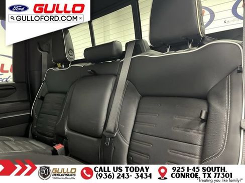 Used 2025 GMC Sierra 2500 AT4X AWD/4WD image 15