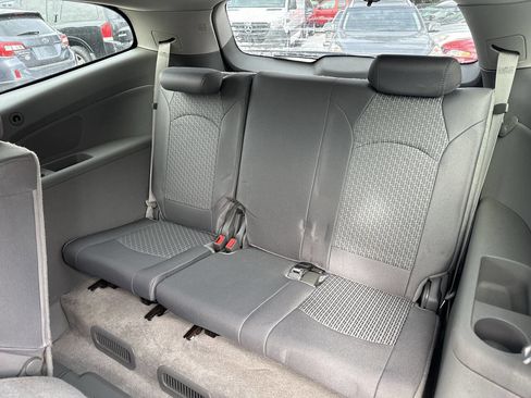 Used 2012 Chevrolet Traverse LS image 21