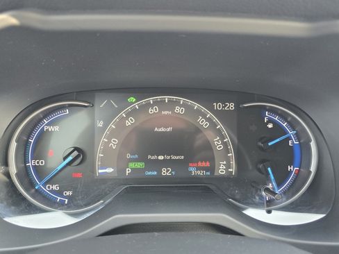 Certified 2025 Toyota RAV4 LE AWD/4WD image 26