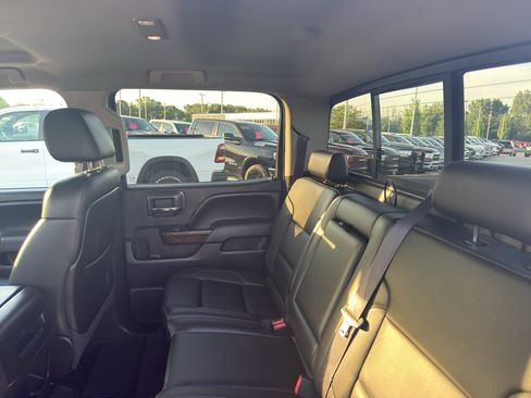 Used 2015 GMC Sierra 1500 SLT w/ SLT Crew Cab Value Package AWD/4WD image 33