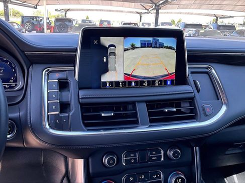 Used 2024 Chevrolet Tahoe Z71 w/ Luxury Package AWD/4WD image 22
