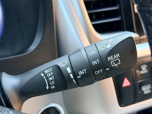 Used 2019 Toyota Highlander Limited AWD/4WD image 44