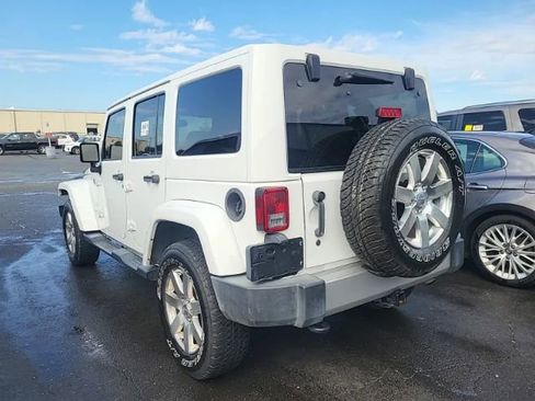 Used 2016 Jeep Wrangler Unlimited Sahara w/ Max Tow Package image 31