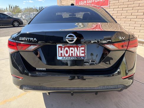 Used 2023 Nissan Sentra SV image 4