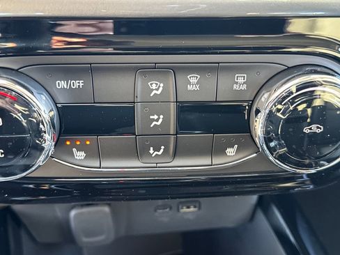 New 2026 Chevrolet Trax LT w/ LT Convenience Package image 19