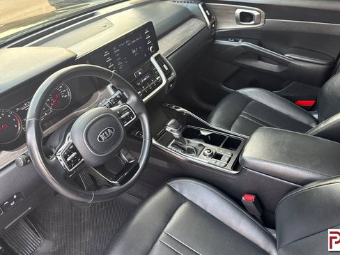 Used 2021 Kia Sorento EX w/ Panoramic Sunroof Package AWD/4WD image 10