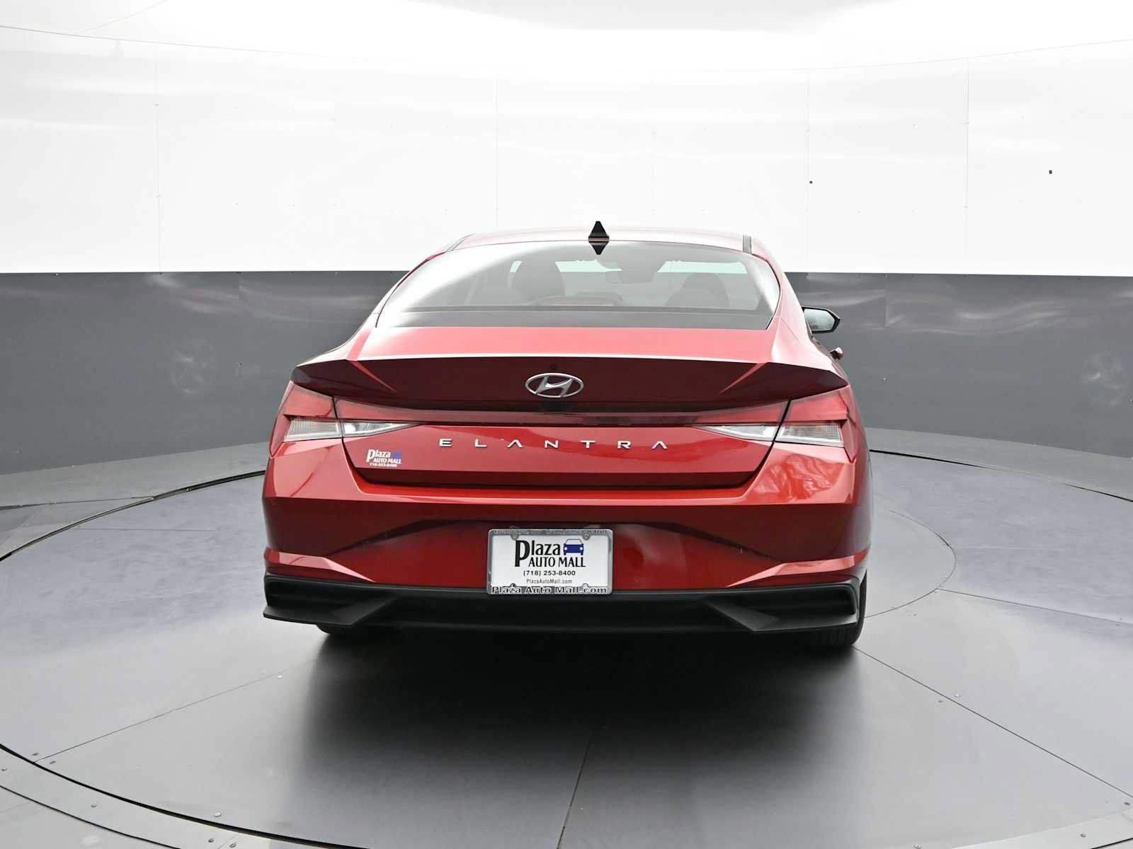 Certified 2023 Hyundai Elantra SE FWD image 7