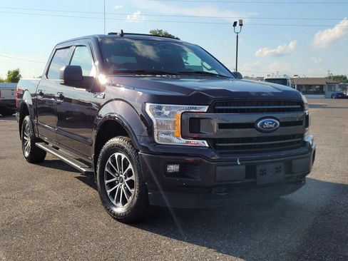 Used 2019 Ford F150 XLT w/ Equipment Group 302A Luxury AWD/4WD image 12