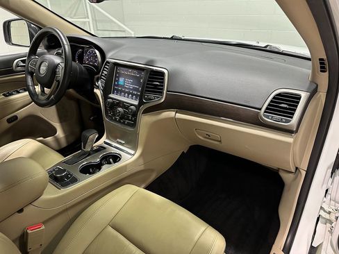 Used 2016 Jeep Grand Cherokee Limited image 14