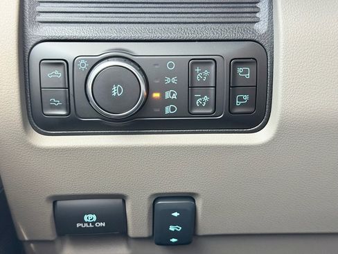 Used 2026 Ford F250 Platinum w/ Platinum Plus Package image 13