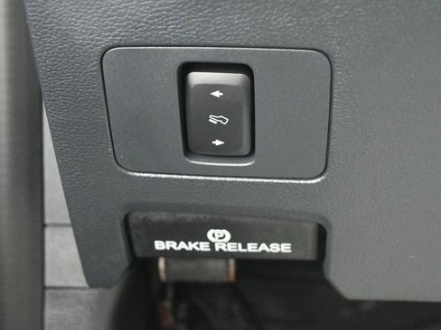 Used 2022 Ford F250 Lariat w/ Tremor Off-Road Package image 16