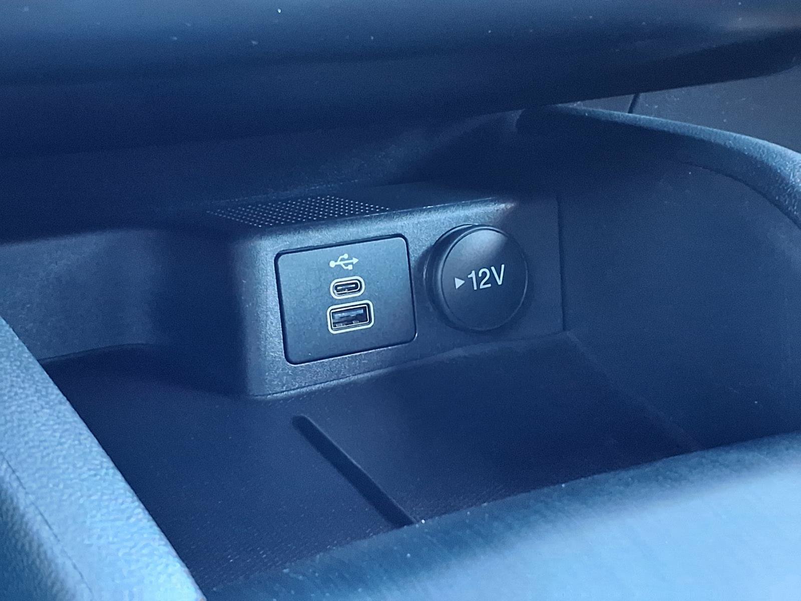 Used 2025 Ford Escape ST-Line Select AWD/4WD image 14