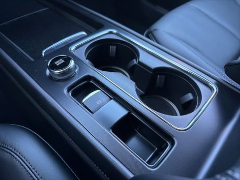 New 2026 Lincoln Corsair Premiere image 17