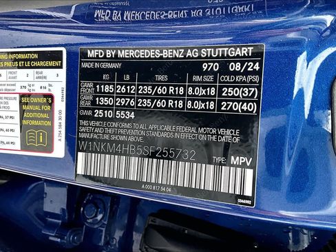 Used 2025 Mercedes-Benz GLC 300 4MATIC image 32