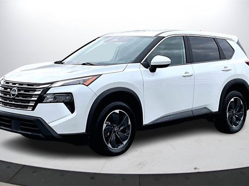 Used 2024 Nissan Rogue SV image 4