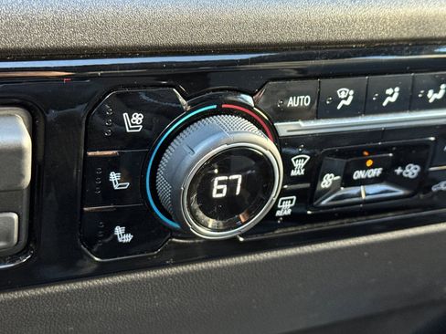 Used 2024 Chevrolet Silverado 1500 ZR2 w/ Technology Package image 29