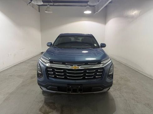 New 2026 Chevrolet Equinox LT image 2