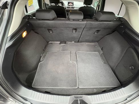 Used 2017 MAZDA MAZDA3 Sport image 31